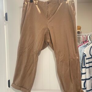Old Navy Women's Cropped Tan Pants
